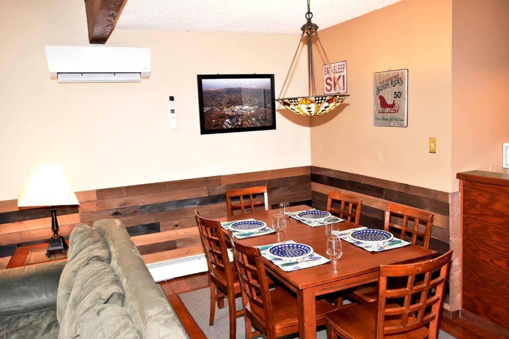 3-Bedroom Vacation Home Steps To Camelback Ski Area Ski-In Ski-Out Crescent Lake Bagian luar foto