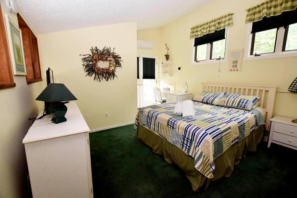 3-Bedroom Vacation Home Steps To Camelback Ski Area Ski-In Ski-Out Crescent Lake Bagian luar foto