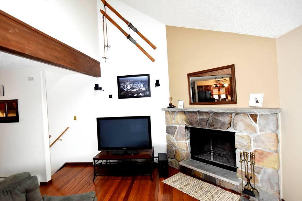 3-Bedroom Vacation Home Steps To Camelback Ski Area Ski-In Ski-Out Crescent Lake Bagian luar foto